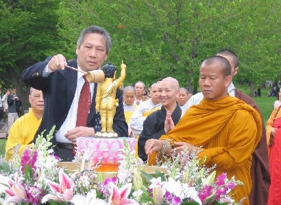 Phật giáng trần